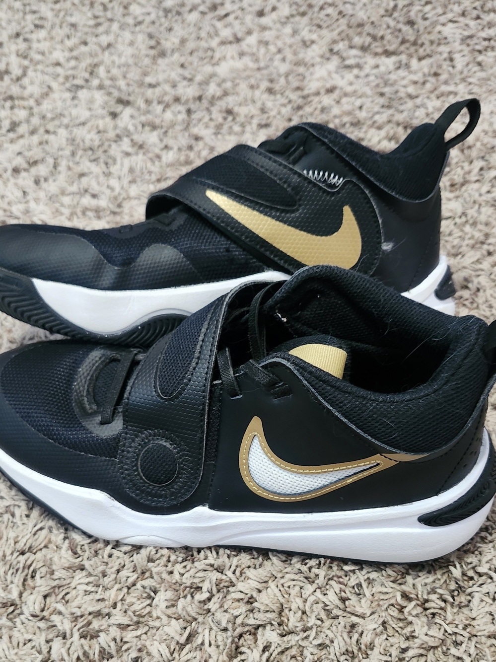 Nike 6.5Y Black and Gold Velcro Athletic Sneakers